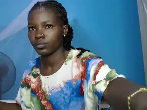 TrishaKalid online show from 09/28/25, 11:48