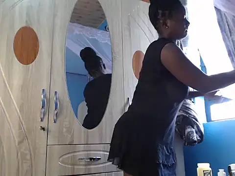 TrishaKalid online show from 02/18/26, 07:59