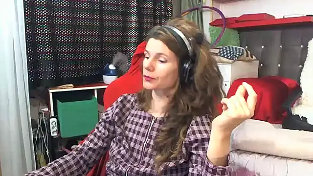 kellyterapy online show from 02/16/25, 03:26