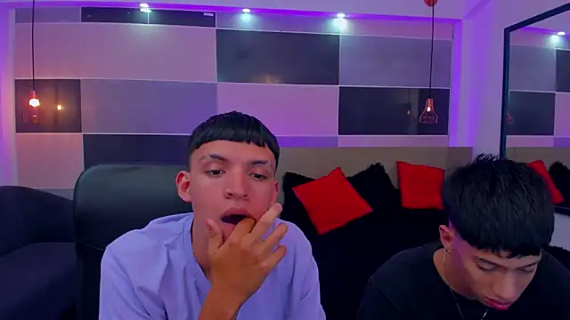 Juan Nd Steven online show from 12/13/24, 09:24