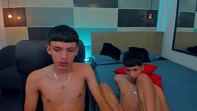 Juan Nd Steven online show from 12/21/24, 01:10