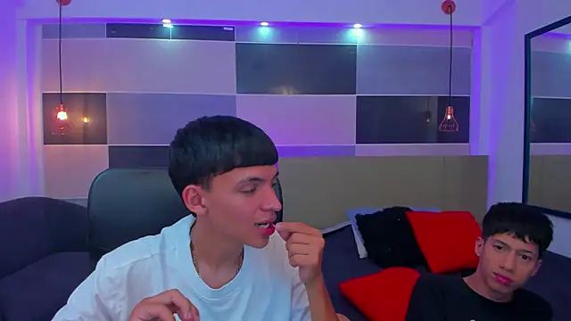 Juan Nd Steven online show from 01/31/25, 04:58