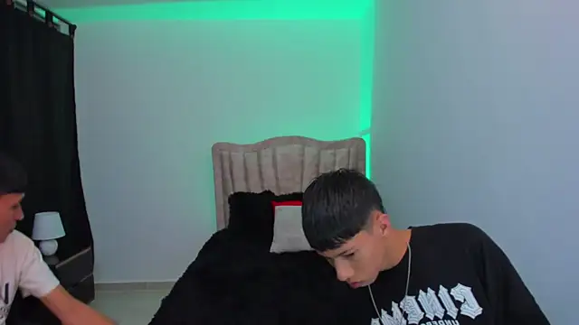 Juan Nd Steven online show from 09/30/25, 10:04