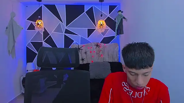 Juan Nd Steven online show from 10/22/25, 04:24