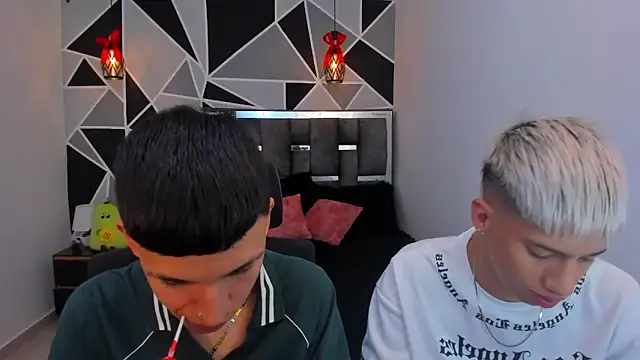 Juan Nd Steven online show from 04/11/26, 02:38