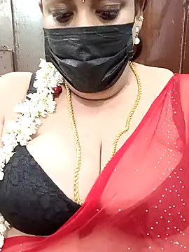 Snapshot of ashikaa_r chatting on 12/29/24, 09:41 ashikaa r online show from 12/29/24, 09:41