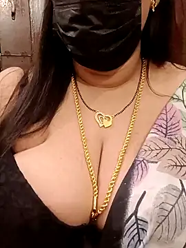 Snapshot of ashikaa_r chatting on 01/12/25, 04:18 ashikaa r online show from 01/12/25, 04:18