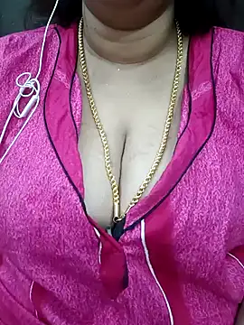 Snapshot of ashikaa_r chatting on 01/26/25, 03:27 ashikaa r online show from 01/26/25, 03:27