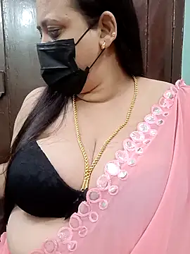 Snapshot of ashikaa_r chatting on 01/26/25, 04:30 ashikaa r online show from 01/26/25, 04:30