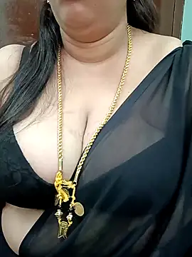 Snapshot of ashikaa_r chatting on 02/02/25, 05:42 ashikaa r online show from 02/02/25, 05:42