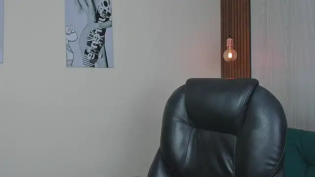 miah connor online show from 11/28/25, 07:38