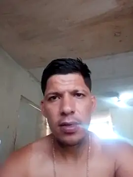 Snapshot of Alonsomadeira chatting on 06/06/26, 02:22 Alonsomadeira online show from 06/06/26, 02:22
