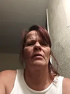 Snapshot of greeneyedamatuers chatting on 02/26/25, 07:42 greeneyedamatuers online show from 02/26/25, 07:42