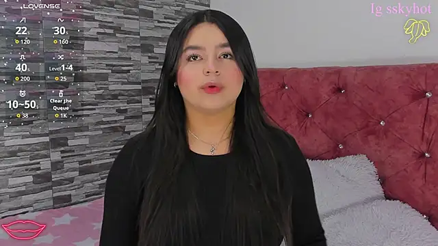 skyhotgirll online show from 10/04/25, 08:01