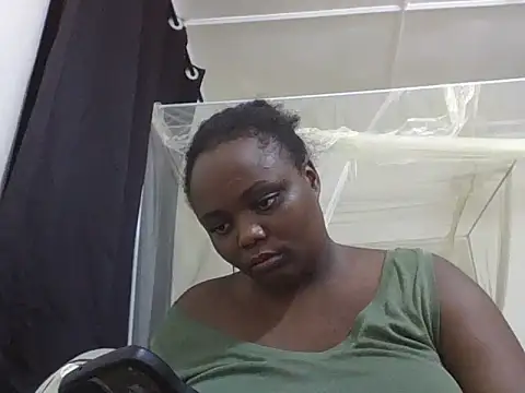 Snapshot of mummie_Nasty254 chatting on 11/19/25, 05:02 mummie Nasty254 online show from 11/19/25, 05:02