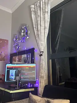 Dime-   online show from 10/03/25, 01:13