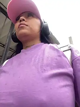 Snapshot of luisa16xxx chatting on 01/17/25, 01:13 luisa16xxx online show from 01/17/25, 01:13