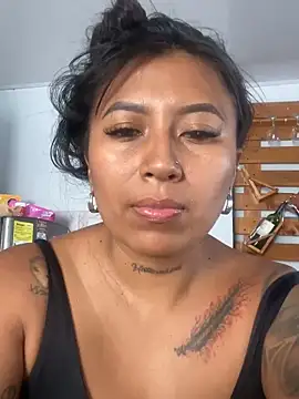 Snapshot of luisa16xxx chatting on 03/18/25, 07:53 luisa16xxx online show from 03/18/25, 07:53