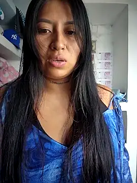 Snapshot of luisa16xxx chatting on 10/18/25, 07:47 luisa16xxx online show from 10/18/25, 07:47