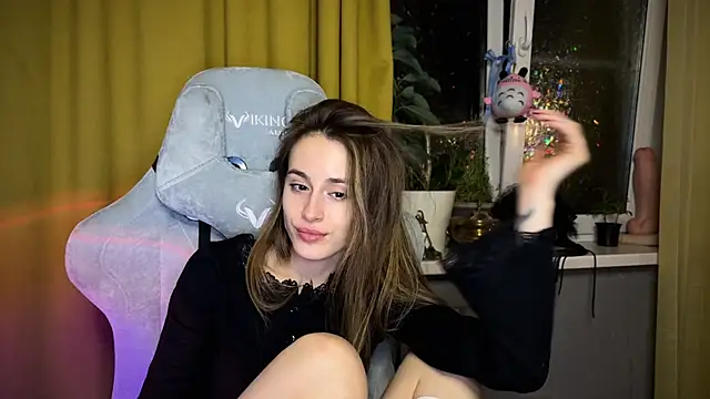 Snapshot of aviva_faith chatting on 12/24/24, 12:44 aviva faith online show from 12/24/24, 12:44