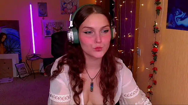 Snapshot of Jenna_Sativa chatting on 07/20/26, 01:13 Jenna Sativa online show from 07/20/26, 01:13