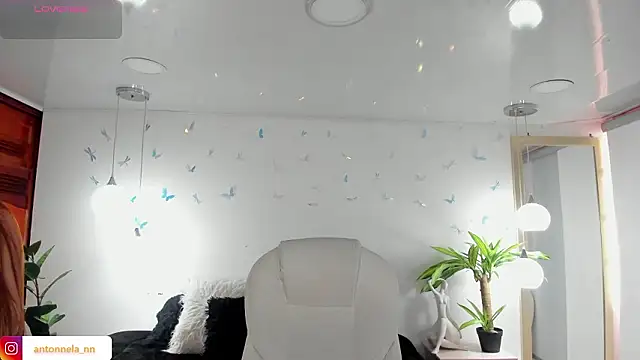  Antonnela  online show from 03/16/26, 05:28