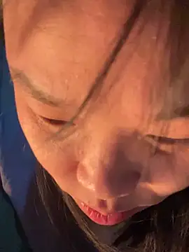 Snapshot of Laura8910 chatting on 01/05/25, 11:15 Laura8910 online show from 01/05/25, 11:15