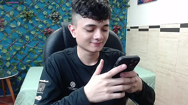 Waturox online show from 02/22/25, 07:03