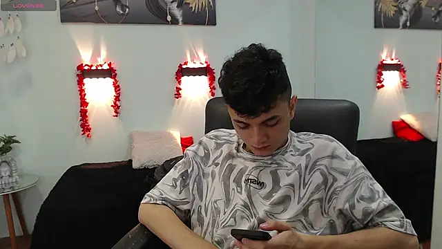 Waturox online show from 02/24/25, 07:41