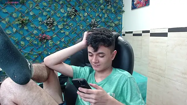 Waturox online show from 03/19/25, 12:59