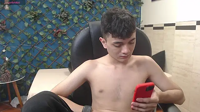 Waturox online show from 09/13/25, 07:46