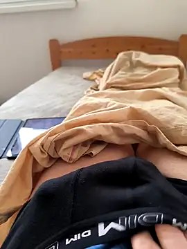 Snapshot of jordanov9@xh chatting on 11/10/25, 05:50 jordanov9xh online show from 11/10/25, 05:50