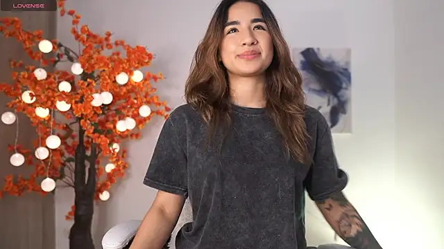 VictoriaHiill online show from 11/07/25, 05:24