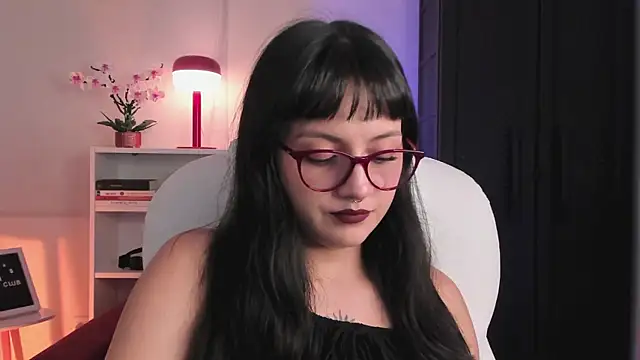 nahiapaws online show from 04/02/26, 11:13