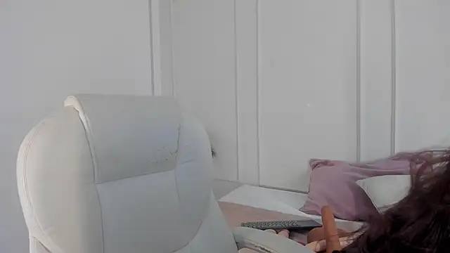 Mariapettit online show from 02/14/25, 12:25