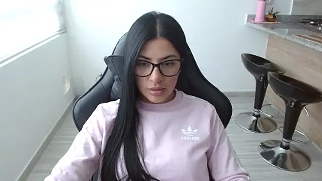 Snapshot of Charlotte_cute18 chatting on 03/12/26, 07:53 Charlotte cute18 online show from 03/12/26, 07:53