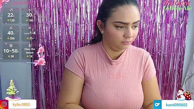 Snapshot of karol_9 chatting on 12/21/24, 05:36 karol 9 online show from 12/21/24, 05:36