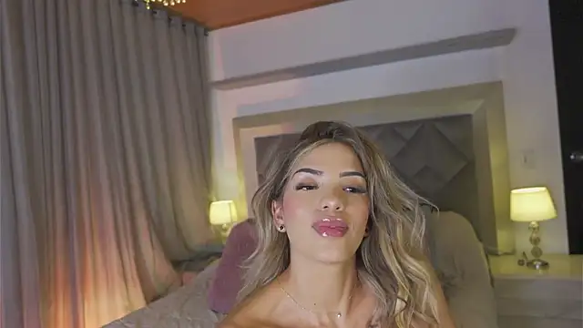 Ameliadickens online show from 03/12/26, 11:44