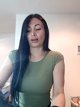  monicab online show from 10/28/25, 02:48