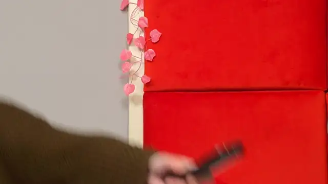 Snapshot of AliceMunro chatting on 01/11/25, 10:07 AliceMunro online show from 01/11/25, 10:07