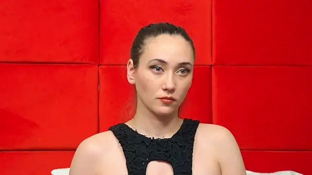 Snapshot of AliceMunro chatting on 01/26/25, 04:41 AliceMunro online show from 01/26/25, 04:41