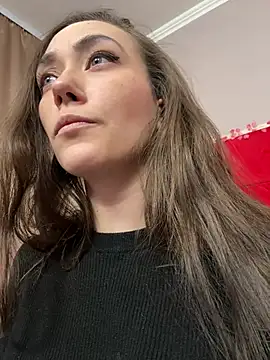 Snapshot of AliceMunro chatting on 02/11/25, 10:28 AliceMunro online show from 02/11/25, 10:28