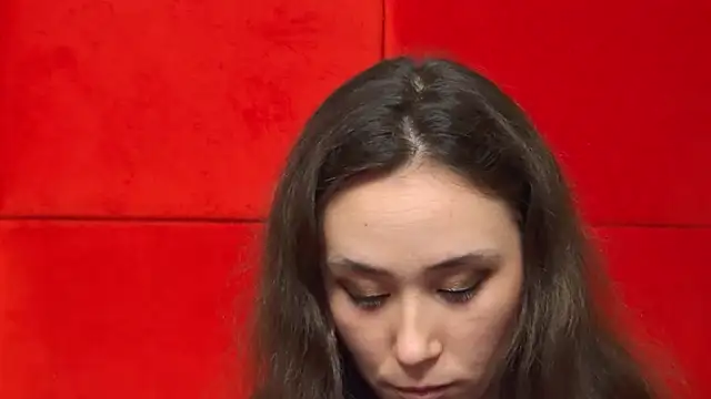 Snapshot of AliceMunro chatting on 02/18/25, 04:48 AliceMunro online show from 02/18/25, 04:48