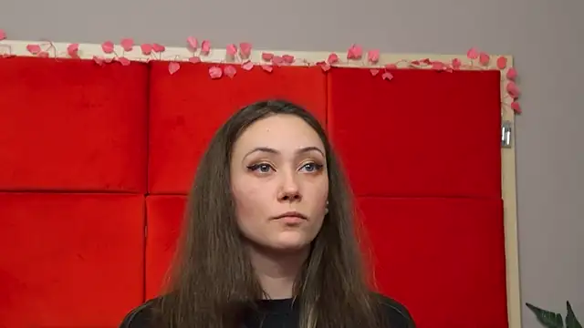 Snapshot of AliceMunro chatting on 02/24/25, 09:09 AliceMunro online show from 02/24/25, 09:09