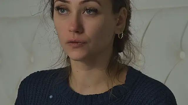 Snapshot of AliceMunro chatting on 10/04/25, 04:16 AliceMunro online show from 10/04/25, 04:16