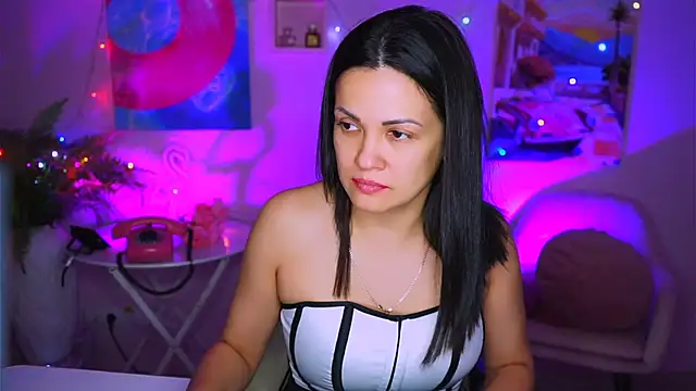 KarolinaRobinson online show from 12/26/24, 03:20