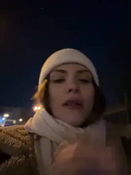 Snapshot of Accole chatting on 01/18/25, 05:48 Accole online show from 01/18/25, 05:48