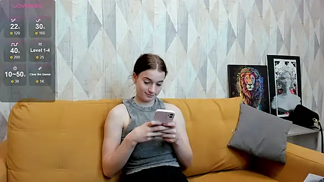 Stacey Brown online show from 12/09/24, 05:18