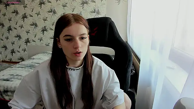 Stacey Brown online show from 12/27/24, 02:47