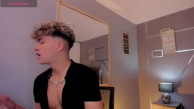 Snapshot of ANDRIUS_24 chatting on 01/13/25, 12:24 ANDRIUS 24 online show from 01/13/25, 12:24